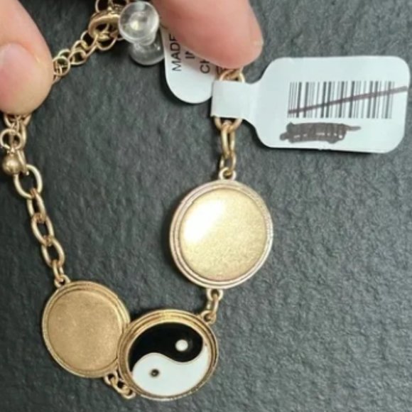 Free People Eleni Ying Yang Dainty Boho Bracelet In Gold. OS (adjustable). NWT! - Picture 2 of 3